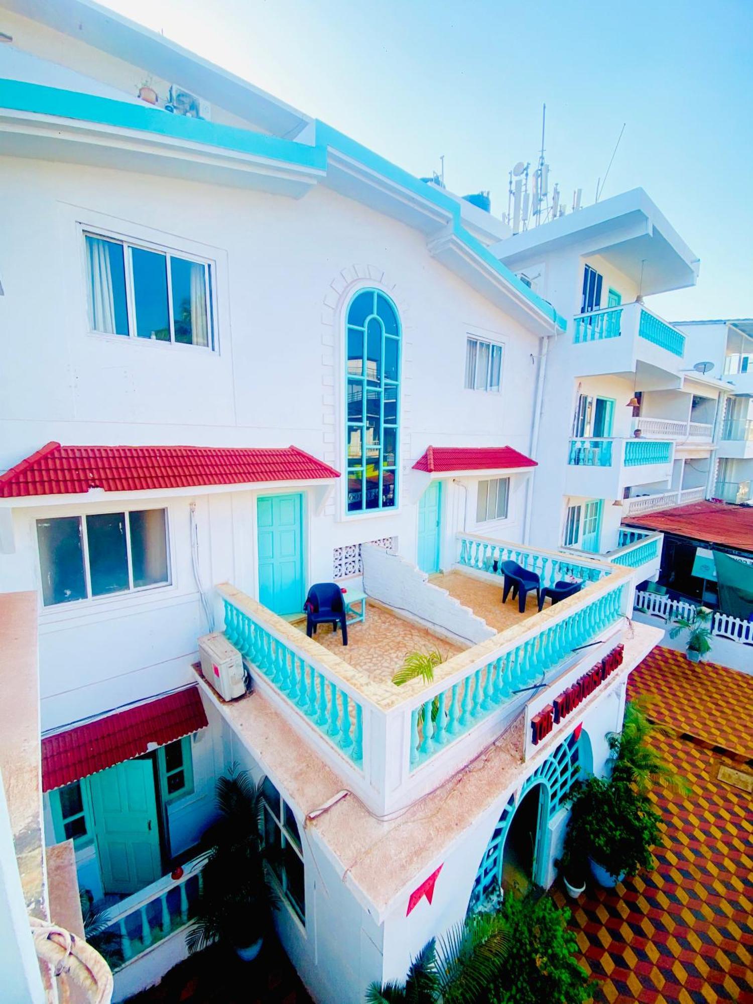 The Turquoiise House Hotel Morjim Exterior photo